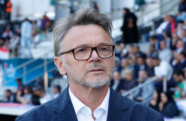 Troussier thừa nhận 'trò ném biên' của Indonesia quá khó chống - Bóng Đá