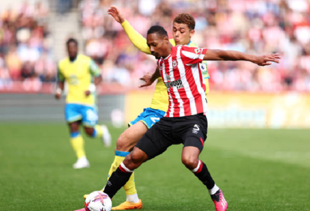 Navas mắc sai lầm nghiêm trọng, Forest lâm nguy  - Bóng Đá