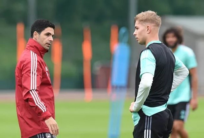 Sự bùng nổ bất ngờ mang cho Arteta cơn đau đầu - Bóng Đá