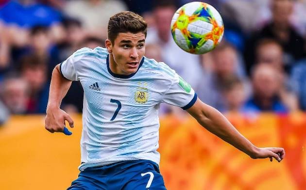 Julian Alvarez - họng pháo Argentina được Man Utd theo đuổi là ai? - Bóng Đá