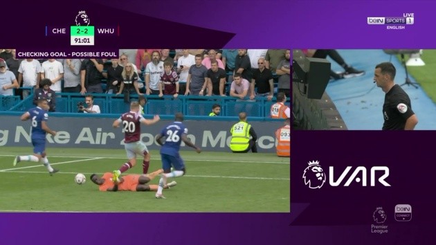 Dù tốt hay xấu, VAR cũng sẽ vẫn là lựa chọn - Bóng Đá