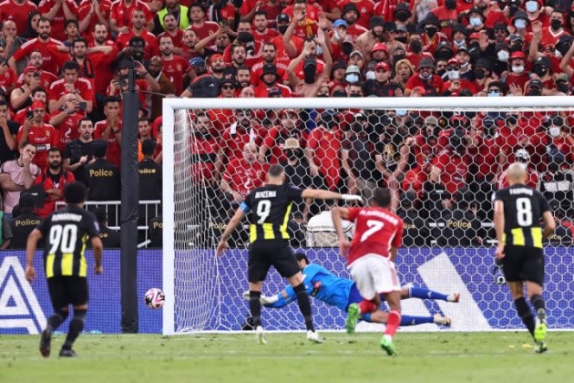 Điều gì đã xảy ra với Benzema tại Arab Saudi? - Bóng Đá