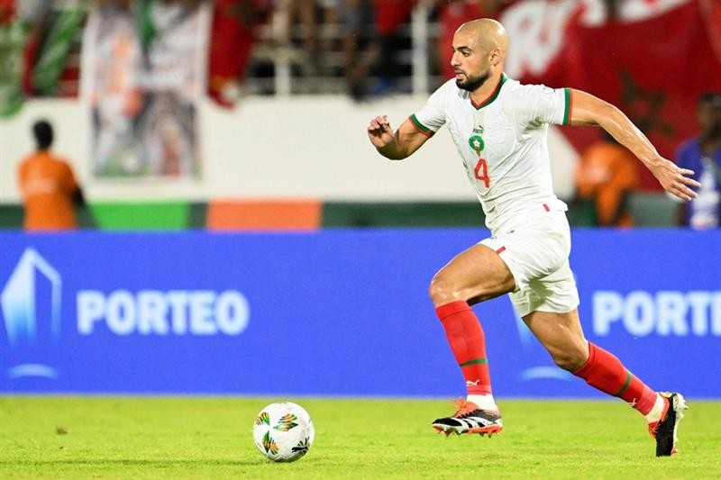 Amrabat lại tỏa sáng khi rời Man Utd - Bóng Đá