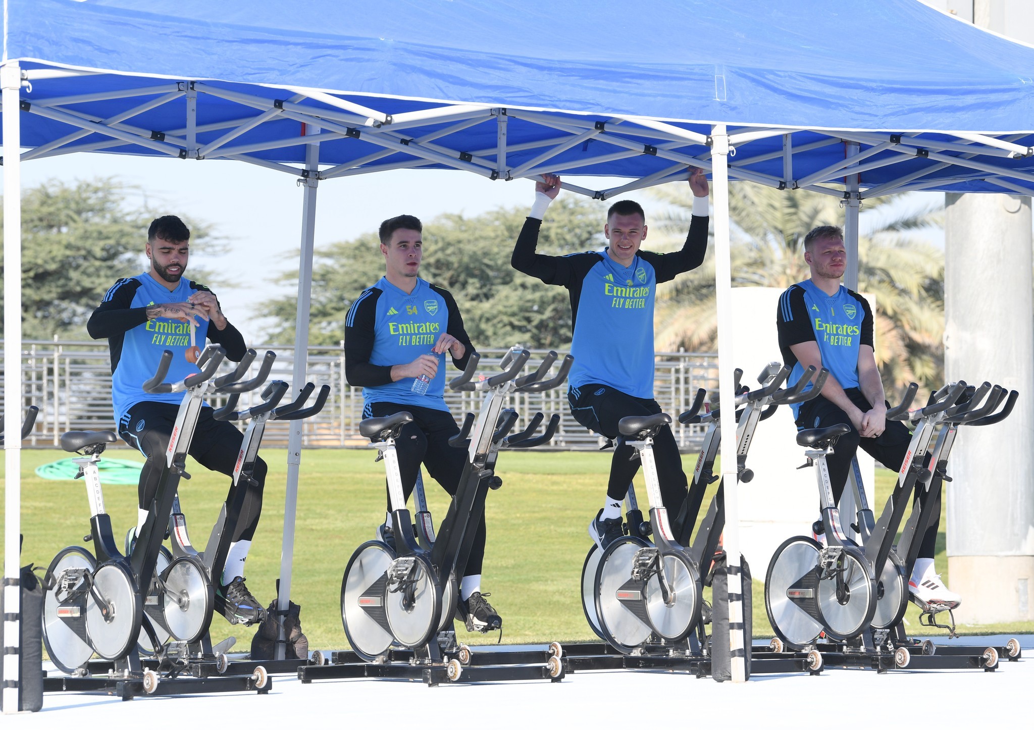 Buổi tập của Arsenal; Odegaard và Arteta suy tư - Bóng Đá