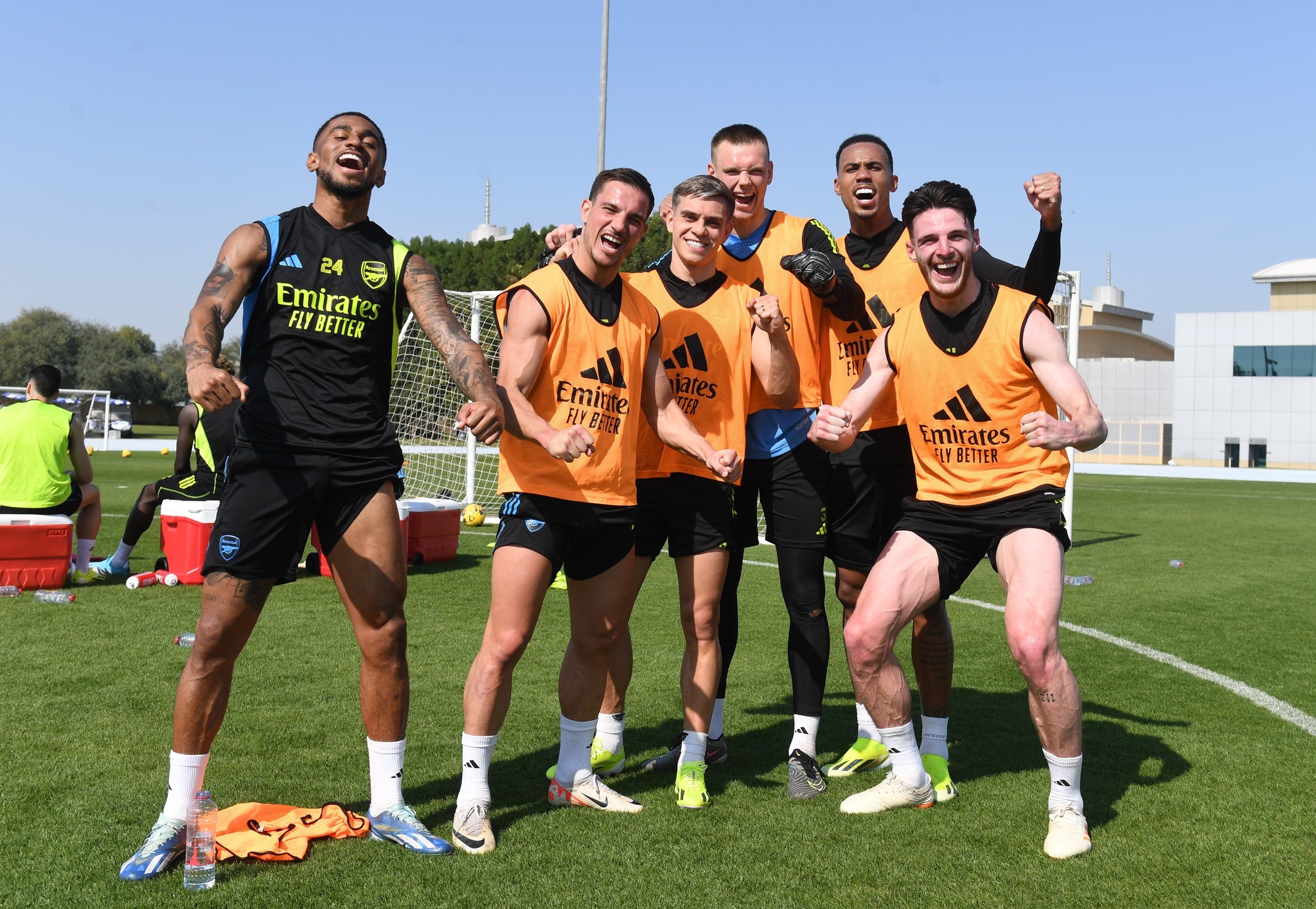 Buổi tập của Arsenal; Odegaard và Arteta suy tư - Bóng Đá