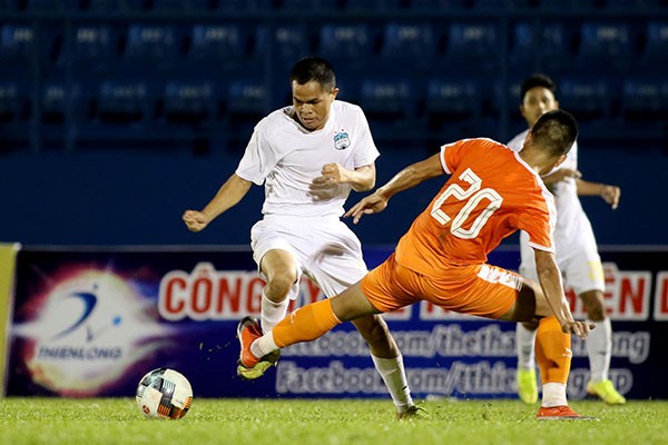 Nam Định chia điểm với Khánh Hòa, HAGL nhận thất bại trước SHB Đà Nẵng - Bóng Đá