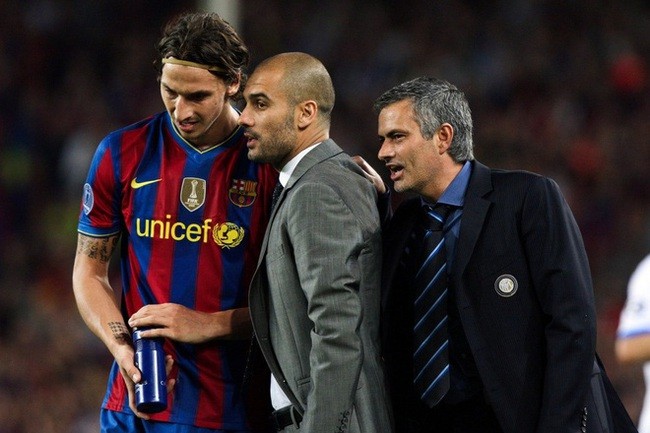 10 bản hợp đồng 1 mùa bóng của Barcelona: Ibra, Riquelme… - Bóng Đá