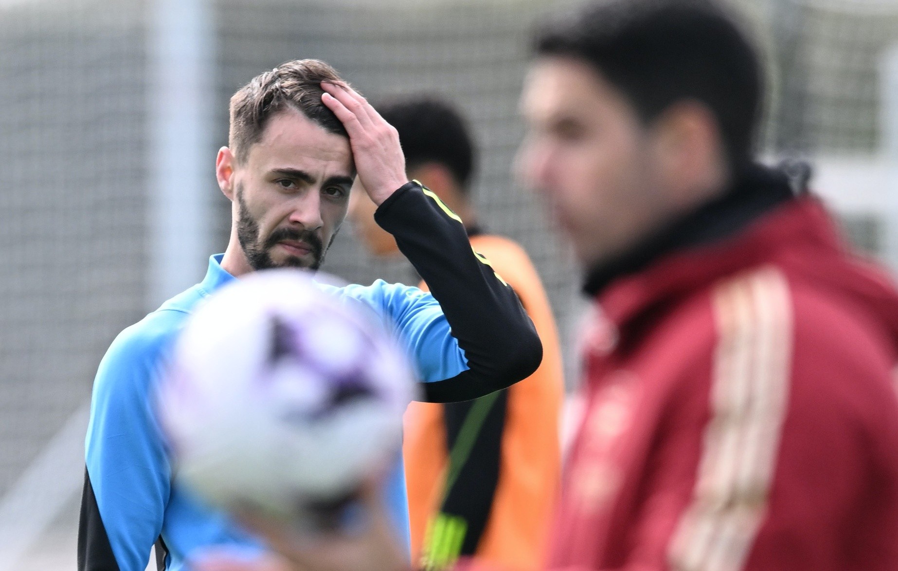 White xuất hiện, Arsenal xua quân ra tập luyện - Bóng Đá