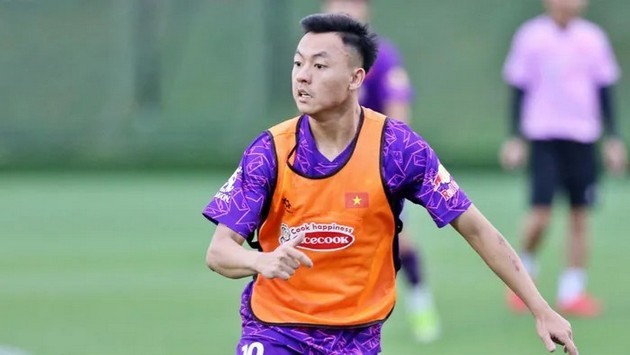 Kiều nữ cực xinh vượt mặt Huỳnh Như; Hoàng Đức lên tiếng việc xuất ngoại - Bóng Đá