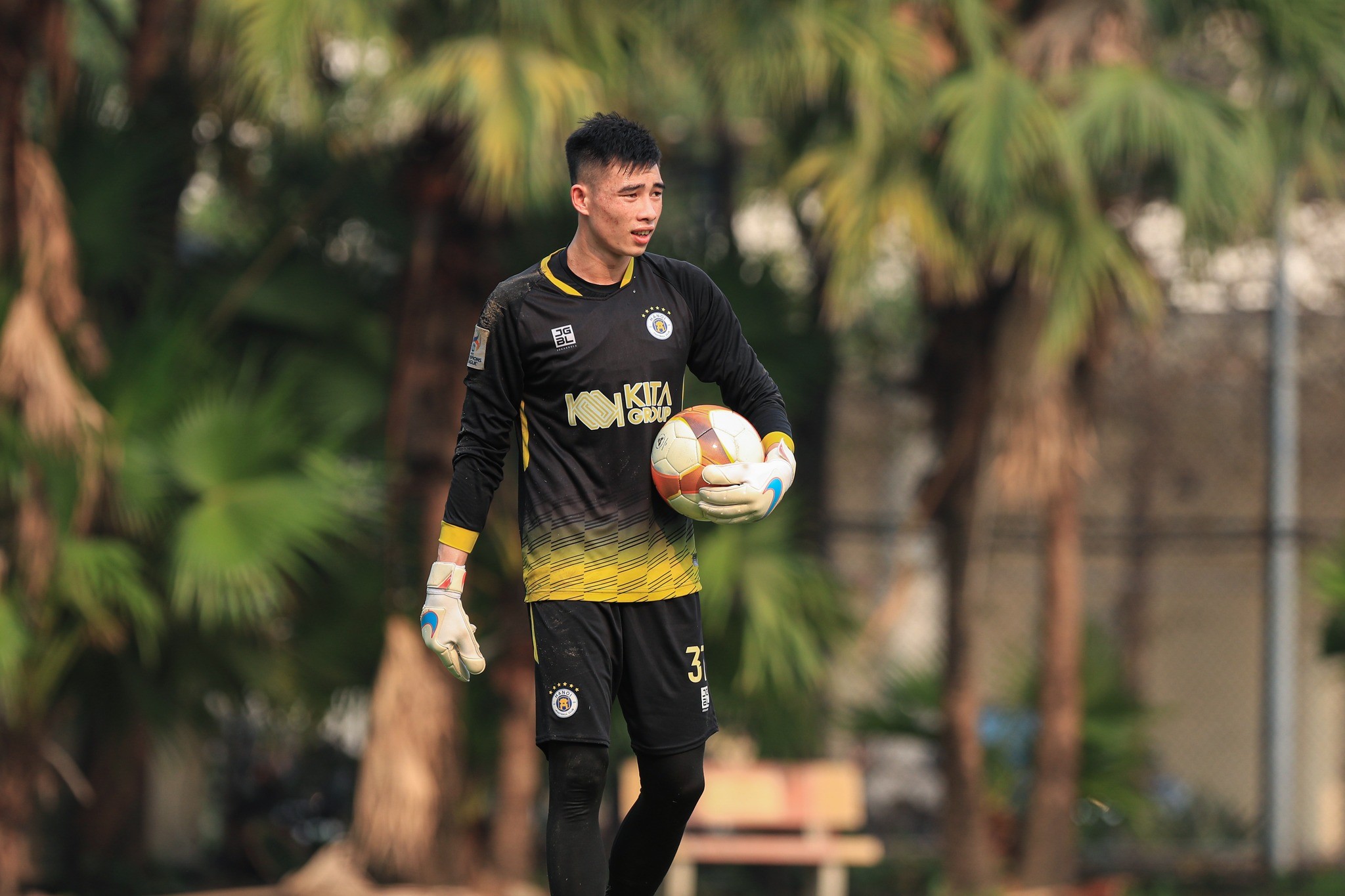 Văn Chuẩn gặp khó ở U23 Việt Nam, HLV Hoàng Anh Tuấn nói gì? - Bóng Đá