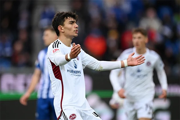 Bayern Munich đang tỏ ra rất quan tâm đến Can Uzun - Bóng Đá