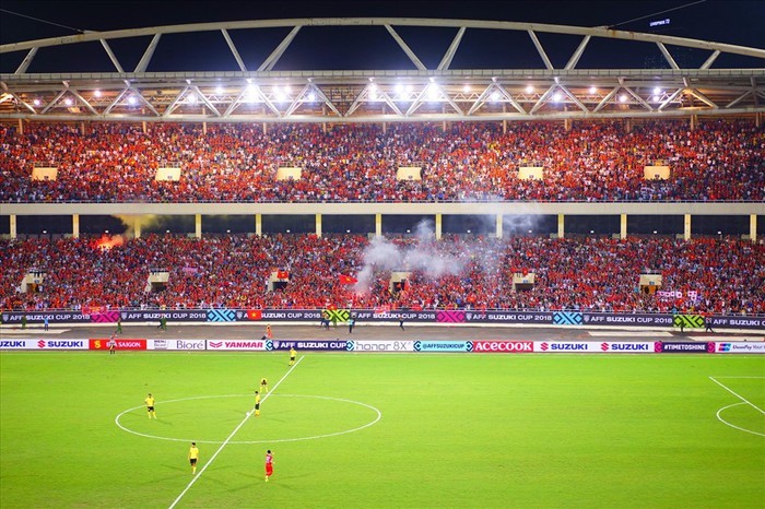 Mặt cỏ Mỹ Đình rất có duyên với đội tuyển Việt Nam - Bóng Đá