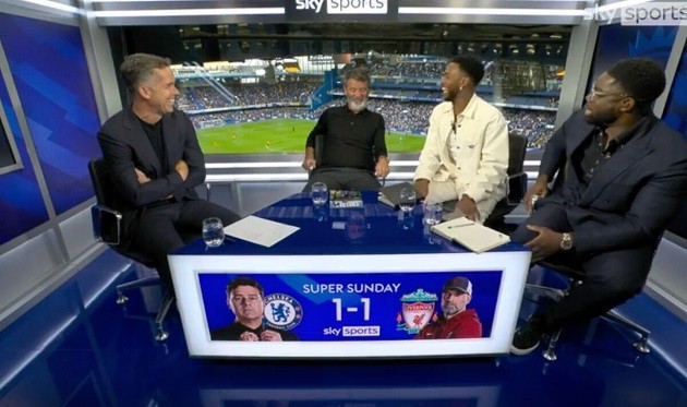 Micah Richards brutally trolls Roy Keane over star’s ‘nonsense’ packed lunch following hilarious Man Utd kit video - Bóng Đá