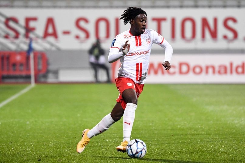 Man Utd monitoring Nancy midfielder Bondo - Bóng Đá