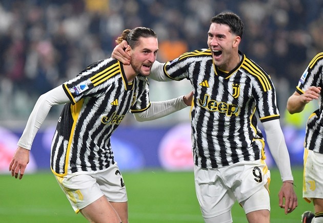 Barcelona tính gây sốc với trụ cột của Juventus - Bóng Đá