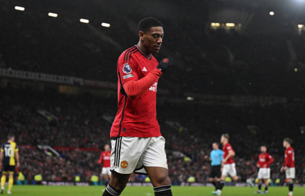 Man Utd fans turn on Anthony Martial as Old Trafford crowd loudly cheer French striker being substituted off during lacklustre Bournemouth showing - Bóng Đá