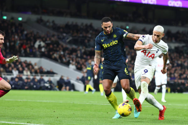 Son hủy diệt Chích chòe, Tottenham phả hơi nóng vào top 4 - Bóng Đá