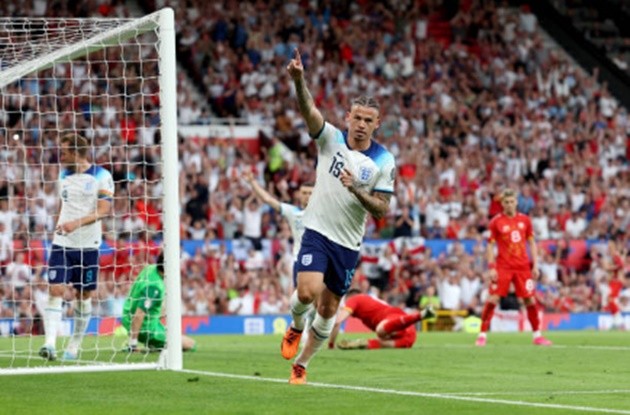 Mở tiệc 7 bàn, tuyển Anh chễm chệ ngôi đầu - Bóng Đá