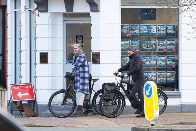Man City diễu hành cú ăn 3 - Bóng Đá