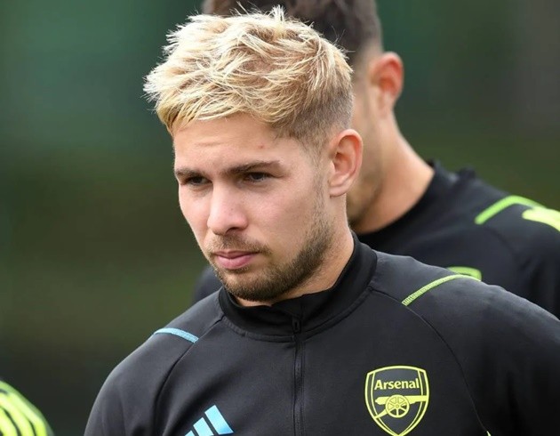 Man Utd fans convinced Erik ten Hag sneaked off for a poo during Crystal Palace game - Bóng Đá