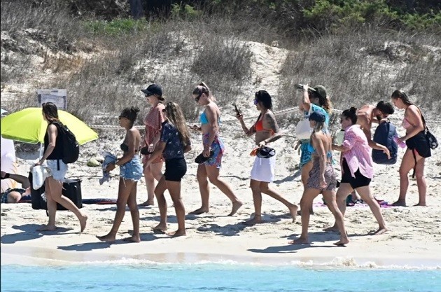 Màn ra mắt độc nhất vô nhị của Balogun - Bóng Đá