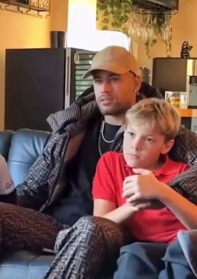 Bukayo Saka, Son and Eze dress to impress in designer clobber as they attend London Fashion Week event - Bóng Đá