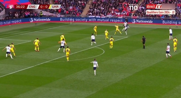 Saka vs Ukraine - Bóng Đá