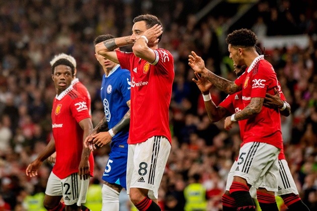 Ten Hag và Bruno gây chú ý - Bóng Đá