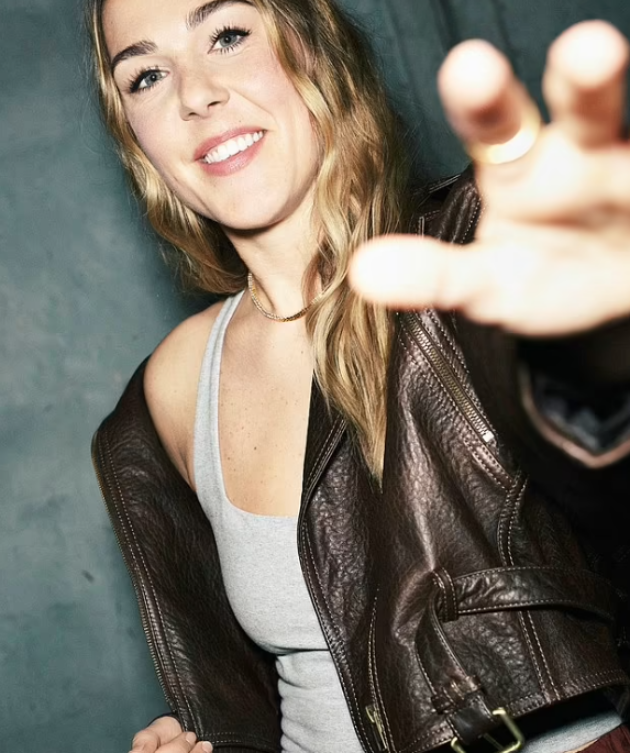 Mary Earps - Bóng Đá