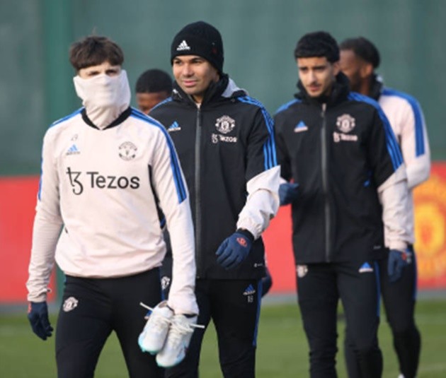 Arsenal’s Xhaka ‘lucky not to get red card’ for moment of madness vs Liverpool - Bóng Đá