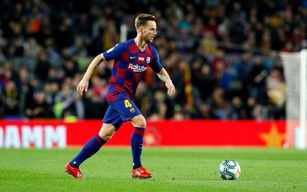 rakitic tuyên bố ở lại Barca - Bóng Đá