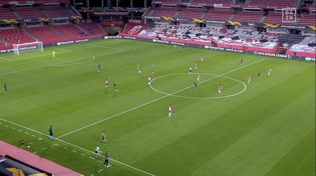 Rõ lý do Cancelo mặt khó chịu với Ronaldo - Bóng Đá