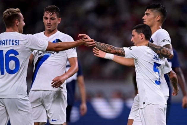 2 hình ảnh nêu bật sự tức giận dành cho ĐT Anh - Bóng Đá