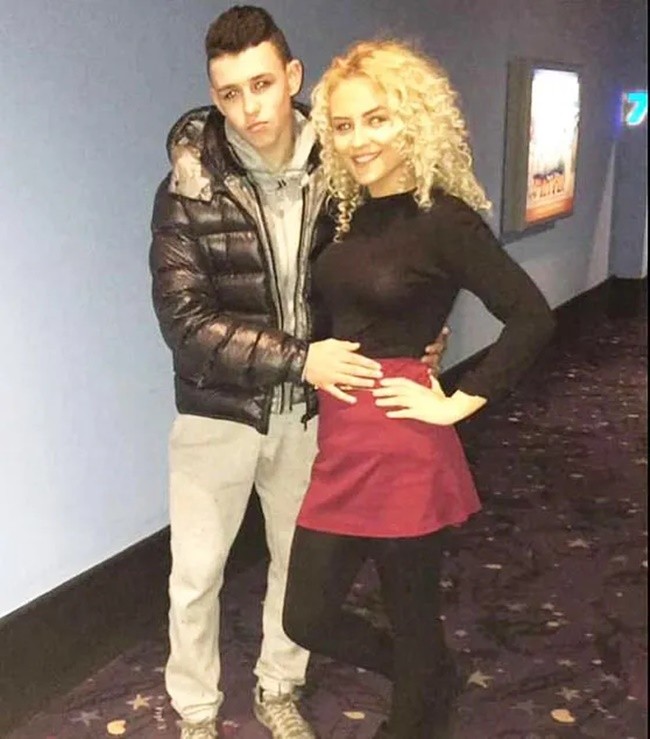 Inside Phil Foden’s amazing lifestyle - Bóng Đá