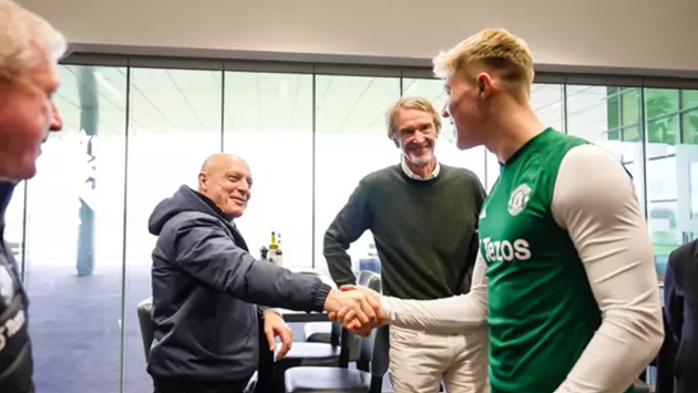 The 'first' current Man Utd player Sir Jim Ratcliffe wanted to meet is a surprise pick - Bóng Đá