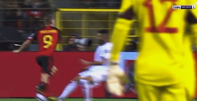 Choáng ngợp Leandro Trossard - Bóng Đá