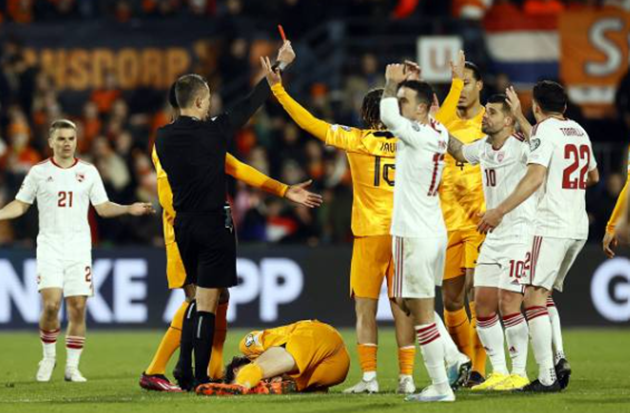 Sao Man City lập cú đúp, Hà Lan hủy diệt đối thủ - Bóng Đá