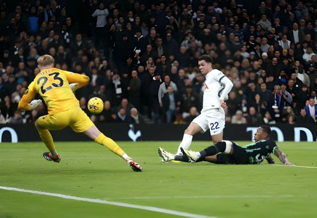 Brennan Johnson và hành trình chiếm được lòng tin của Postecoglou - Bóng Đá