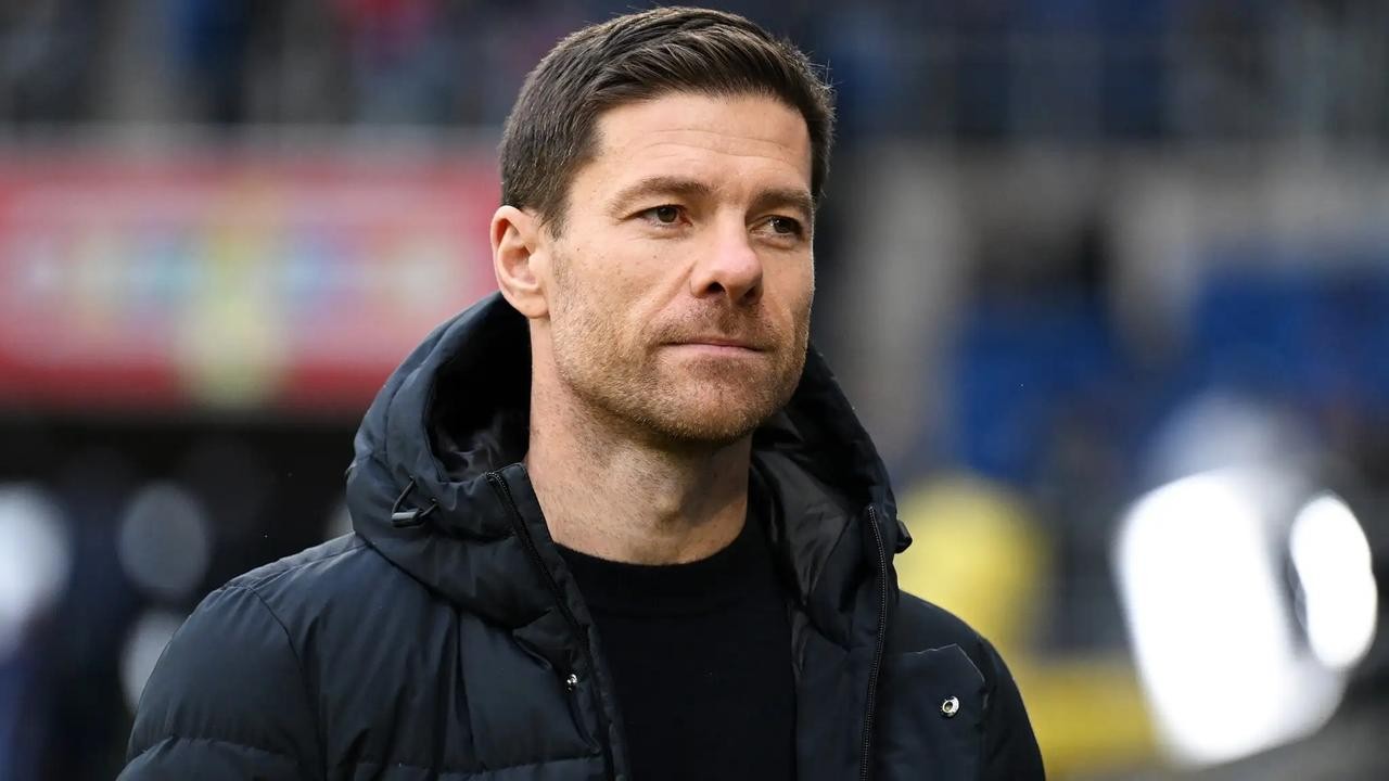 Liverpool gặp đối trọng lớn trong vụ Alonso - Bóng Đá