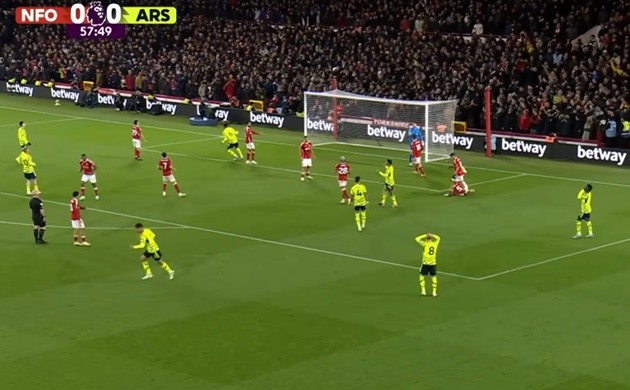 2 mặt đối lập của Gabriel Jesus - Bóng Đá