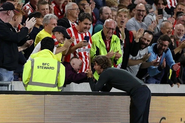 Thomas Frank: Brentford fans will never forget ‘electric’ night vs Arsenal - Bóng Đá
