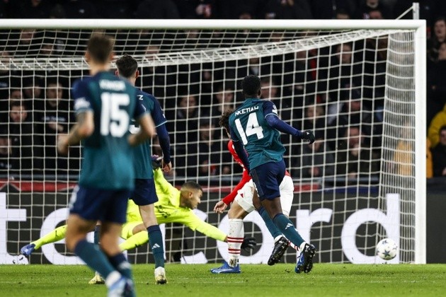 ảnh review Arsenal - Bóng Đá