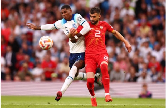 Mở tiệc 7 bàn, tuyển Anh chễm chệ ngôi đầu - Bóng Đá