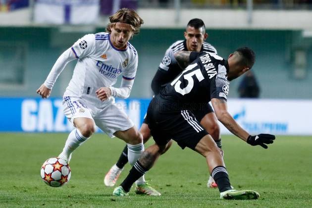 Dusan Vlahovic has been offered to Arsenal ahead of the summer - Bóng Đá