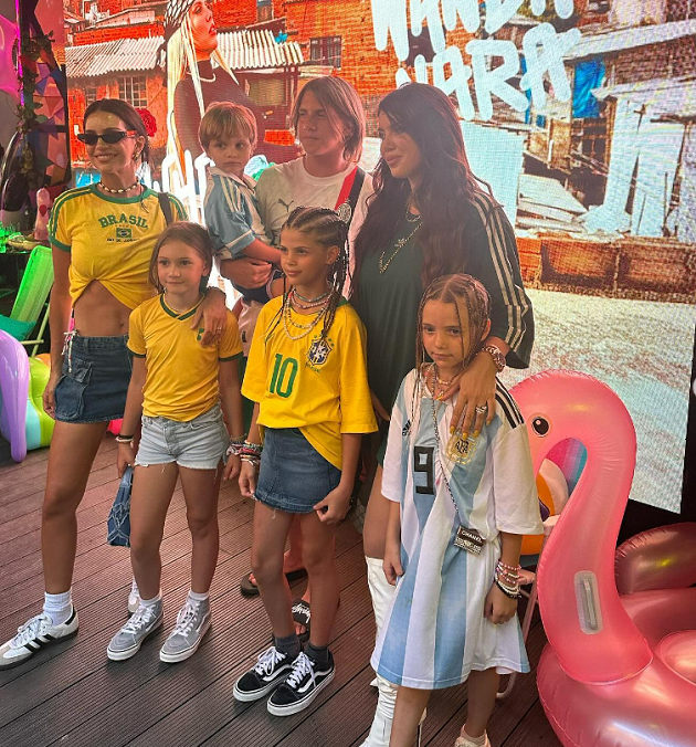 YouTuber thử thách sửa chữa xế hộp hỏng nặng của Rashford - Bóng Đá