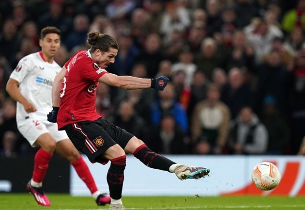 Man Utd winners & losers  - Bóng Đá