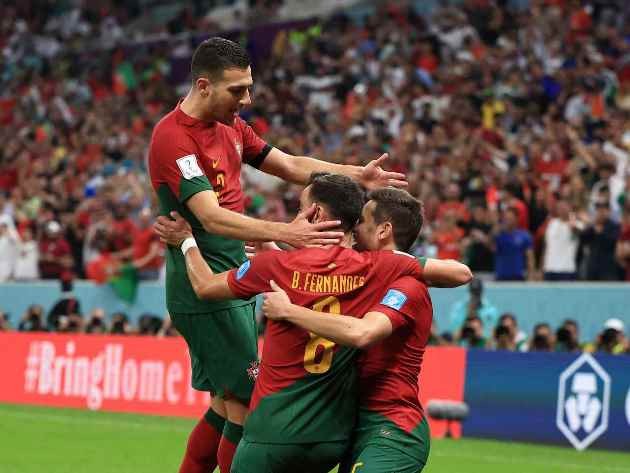 Mbappe được PSG tri ân - Bóng Đá