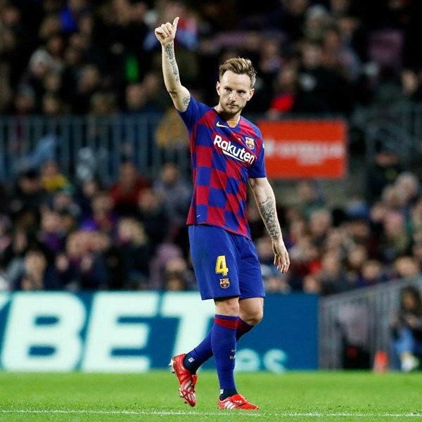 rakitic tuyên bố ở lại Barca - Bóng Đá