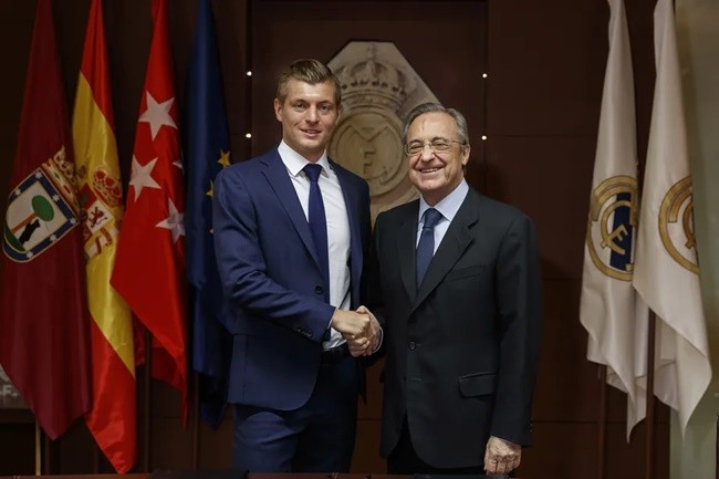 Không phải Ronaldo, Perez chỉ ra bản hợp đồng thế kỷ của Real - Bóng Đá