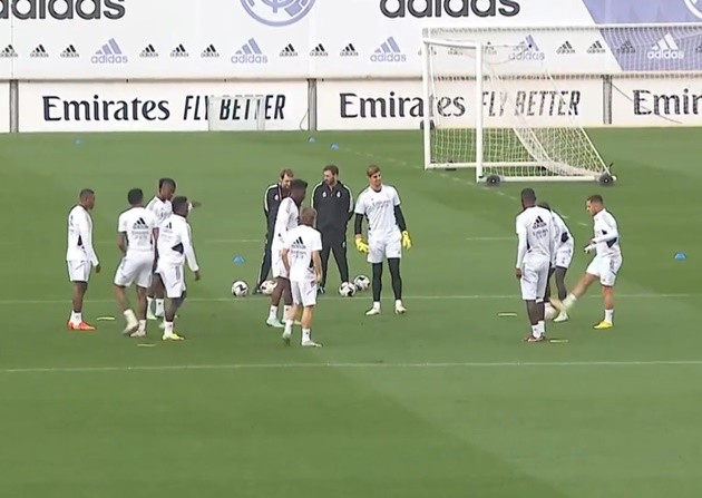 Arsenal chief Edu 'compiles 10-man striker shortlist'  - Bóng Đá